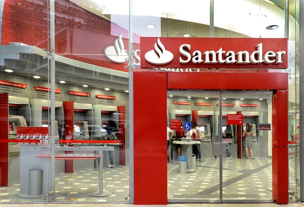 Santander acaba de abrir 350 vagas para gerentes em todo Brasil