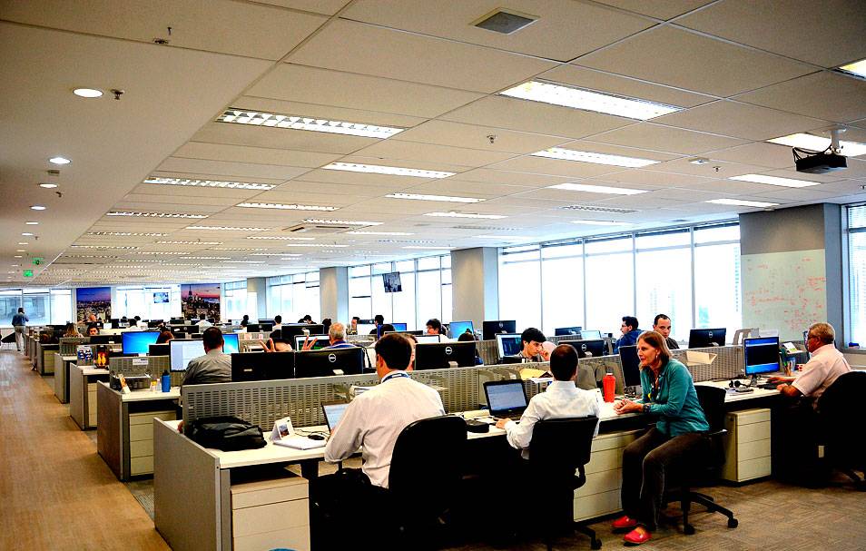 Por que esta multinacional não exige faculdade nestas carreiras promissoras