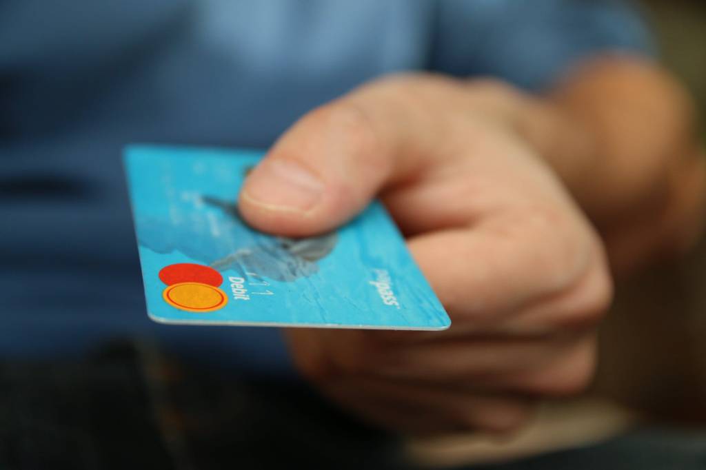Pesquisa mostra que trabalhadores estão mais endividados