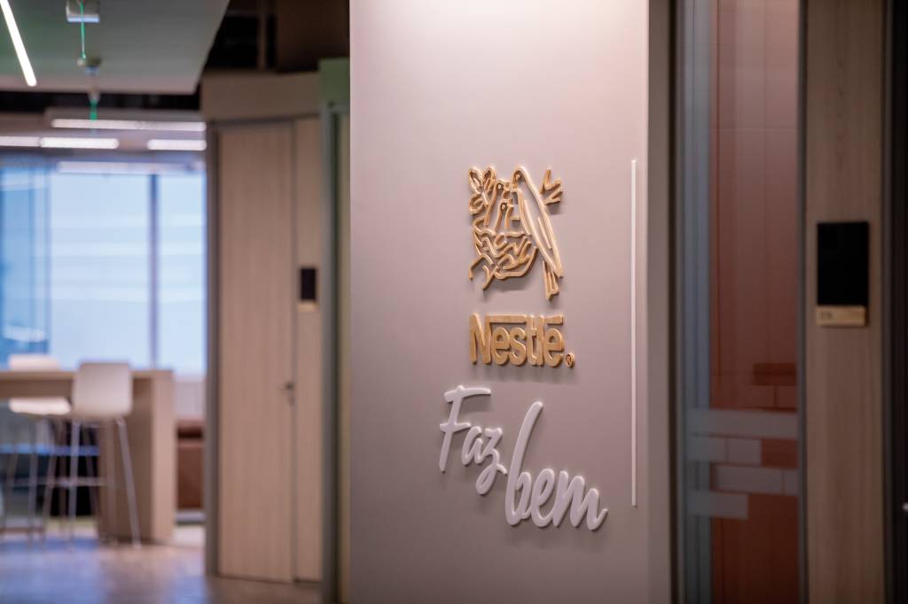 Nestlé abre 600 vagas temporárias para pessoas com 60 anos ou mais