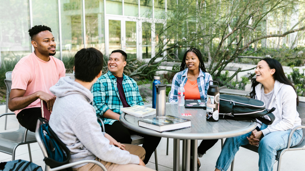 Leroy Merlin tem vagas abertas para programa de trainee em 2024