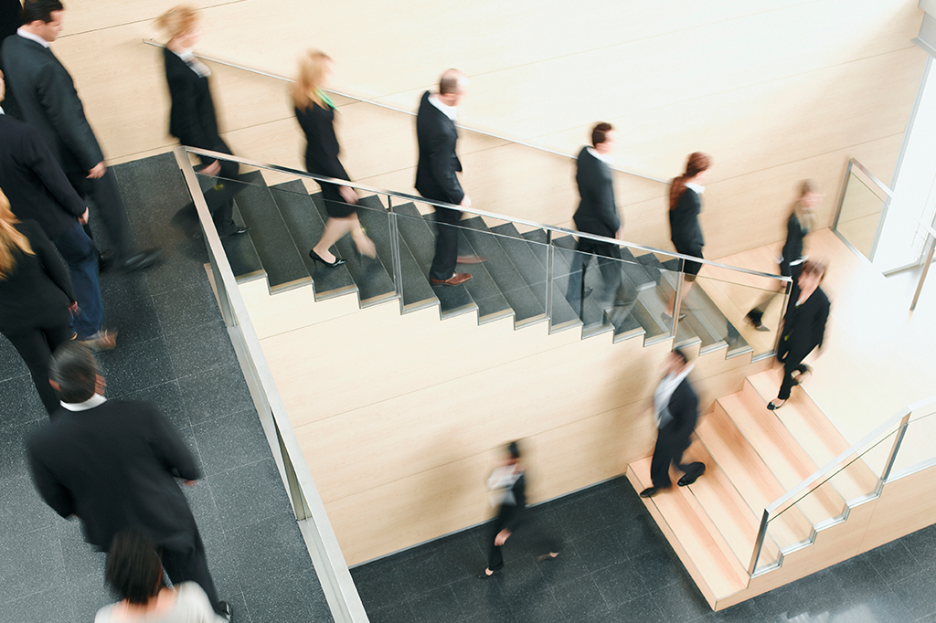 Profissões obsoletas: estudo aponta riscos da transformação tecnológica