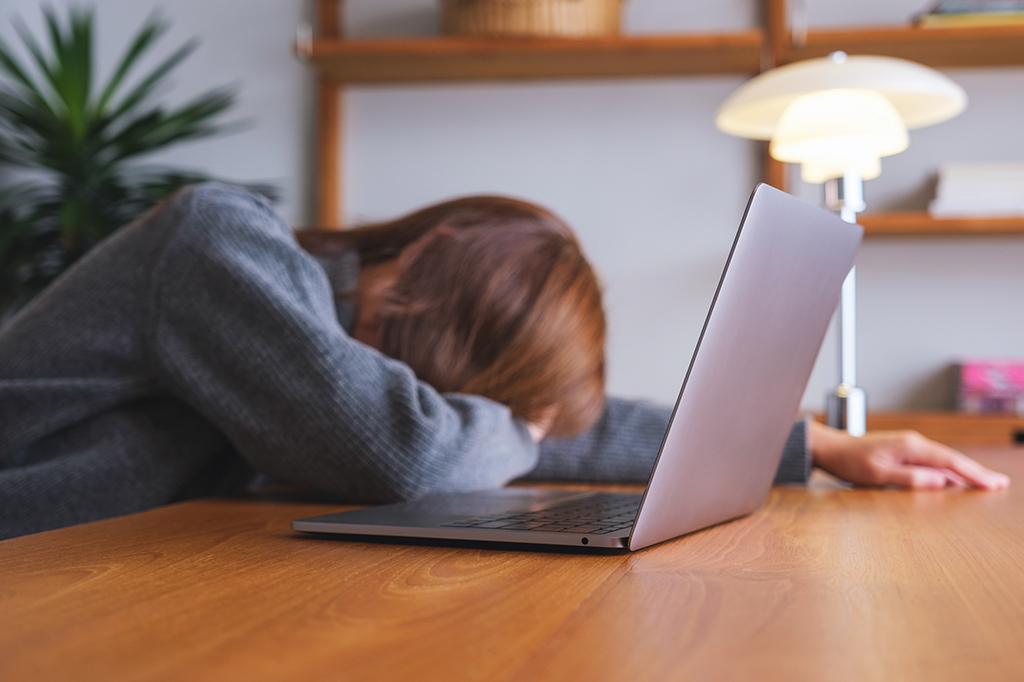 80% dos profissionais já sentiram que estavam ficando obsoletos