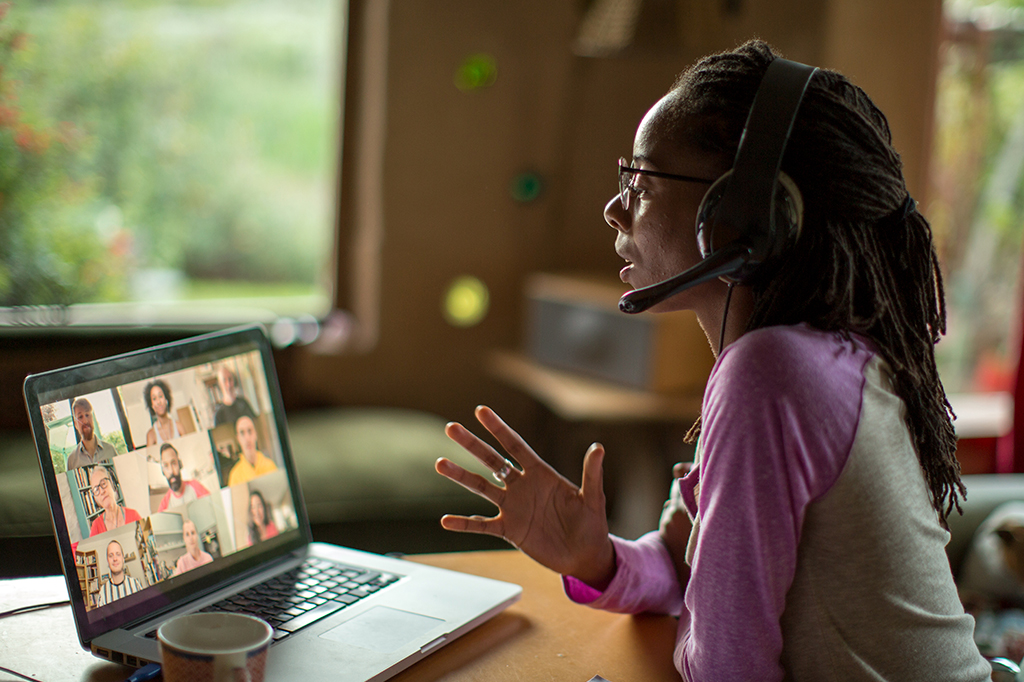 Heineken lança um guia de boas práticas para reuniões online