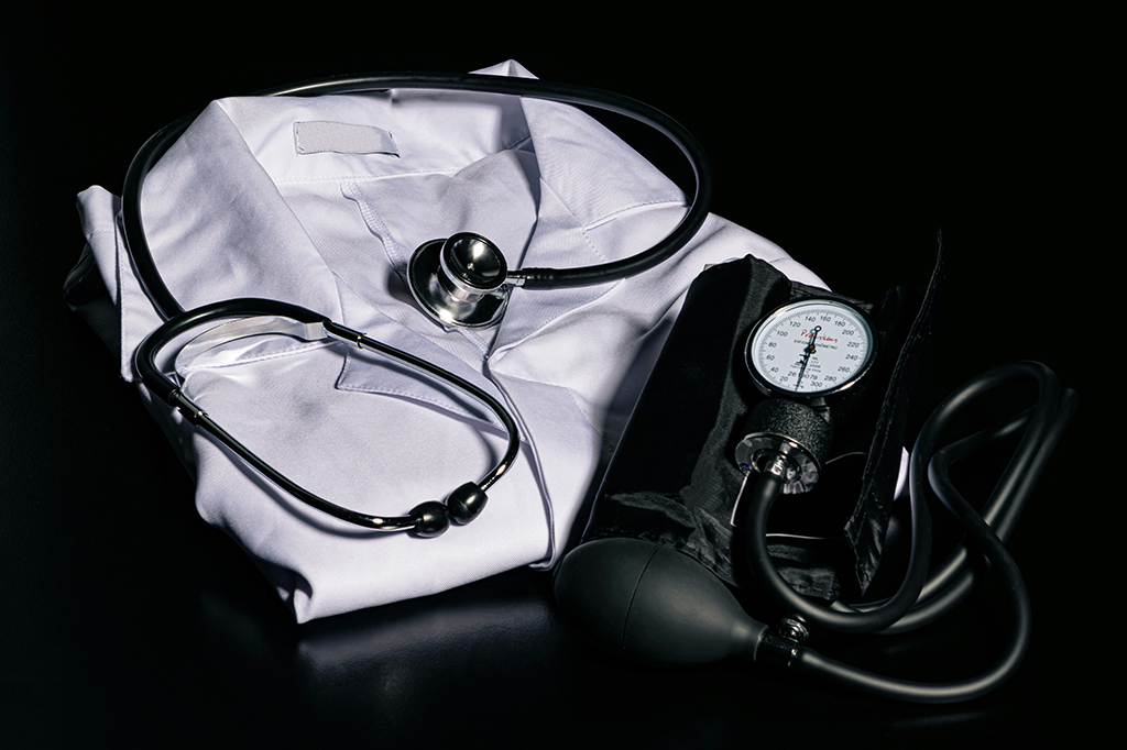 59% dos médicos jovens citam burnout como razão para antecipar aposentadoria