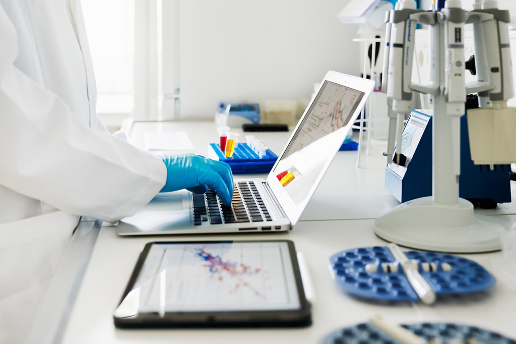 Boston Scientific abre vagas de estágio com bolsa-auxílio de R$ 2,1 mil por mês